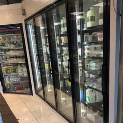 Projet Salamat Bakery: Portes de chambre à bière Energy Door Company
